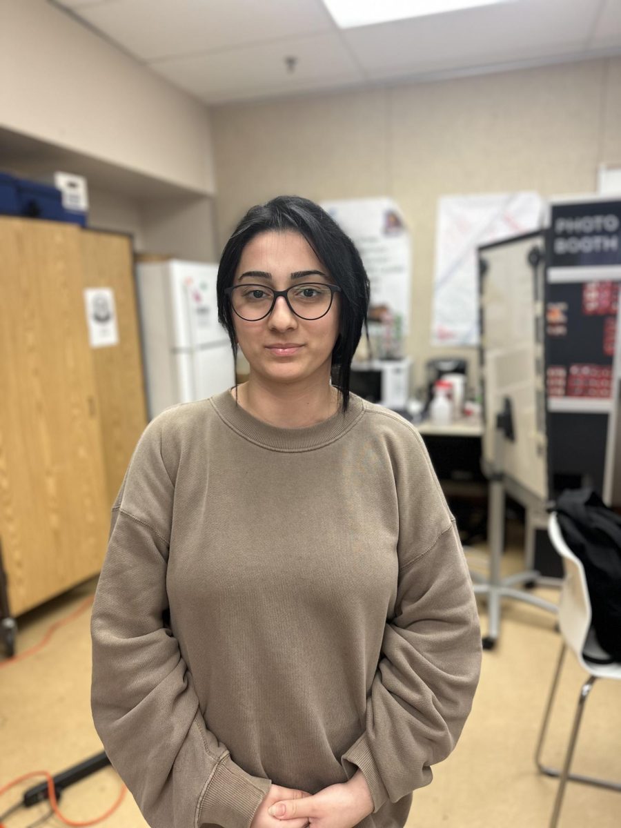 BIT sophomore Asya Aybuke Turlu loves being part of groups and finds BIT leadership a fun place to be. “I was really interested in being in a group and now I know BITA was going to be a good choice for me,” she explained. 